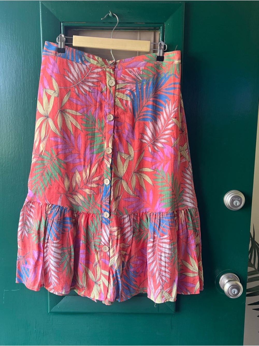 Mlle Gabrielle Coral Tropical Leaf Button-Front A-Line Skirt